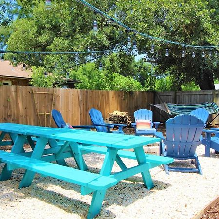 Beachy Bungalow For Family Fun! Walk To Beach! Pensacola Exterior photo