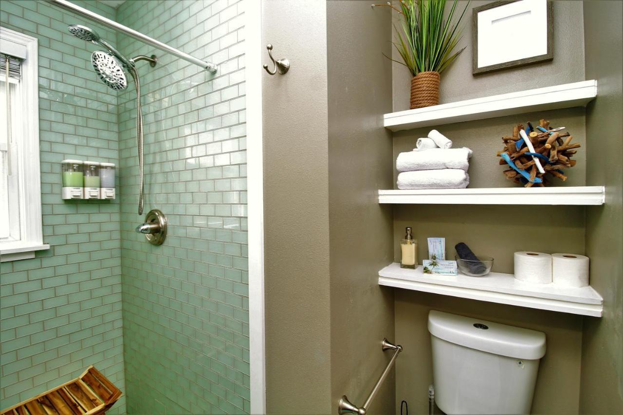 Beachy Bungalow For Family Fun! Walk To Beach! Pensacola Exterior photo