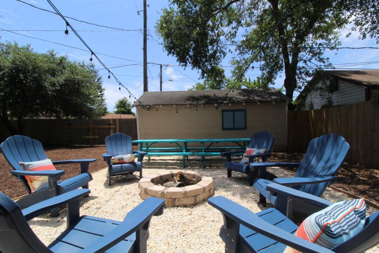 Beachy Bungalow For Family Fun! Walk To Beach! Pensacola Exterior photo